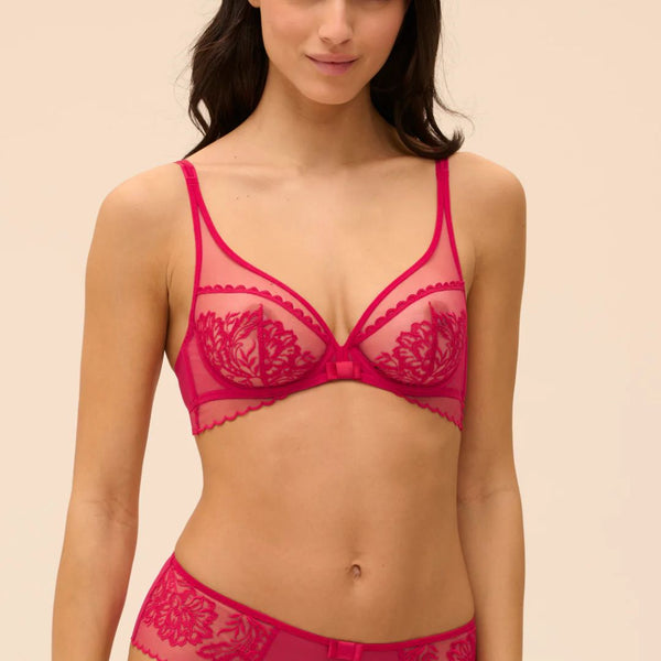 Romance Plunge - Cranberry