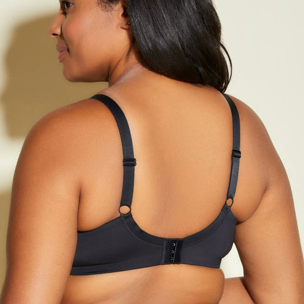 Adjustable clasp in the back with wide supportive straps